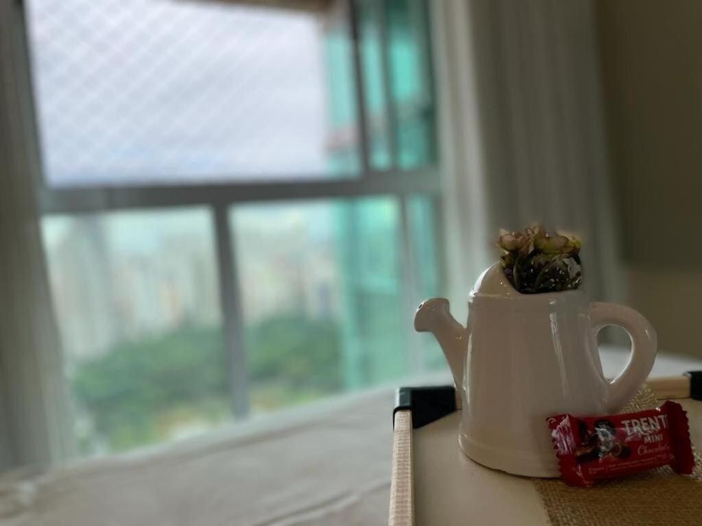 1 Qts.| 2 Hosp. | Linda Vista| Ao Lado Do Shopping Apartment *